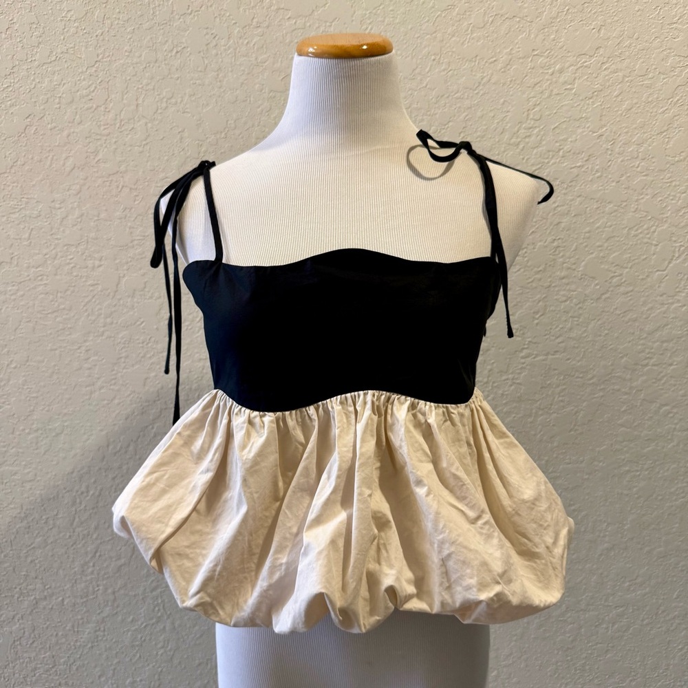 Sofie the Label Bubble Hem Top